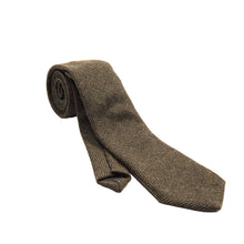 Carica l'immagine nel visualizzatore di Gallery, Cravatta in tweed Box Check: Green Herringbone Check