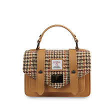 Carica l'immagine nel visualizzatore di Gallery, La Mini Cartella in Pelle: Chestnut Tartan