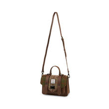 Carica l'immagine nel visualizzatore di Gallery, La Mini Cartella in Pelle: Chestnut Tartan