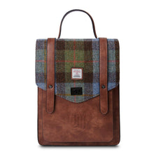 Carica l'immagine nel visualizzatore di Gallery, Lo zaino in Harris Twedd Carloway: Chestnut-Blue Tartan