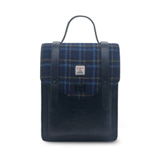 Carica l'immagine nel visualizzatore di Gallery, Lo zaino Carloway: Pink and Blue Tartan