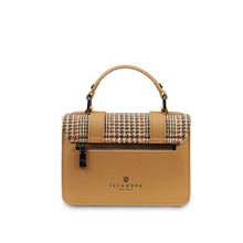 Carica l'immagine nel visualizzatore di Gallery, La Mini Cartella in Pelle: Chestnut Tartan