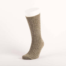 Carica l'immagine nel visualizzatore di Gallery, Calzini da passeggio Merino Mix - 2: Red Box Check and Grey Marl