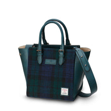 Carica l'immagine nel visualizzatore di Gallery, Borsa The Medium Caillie: Chestnut Tartan