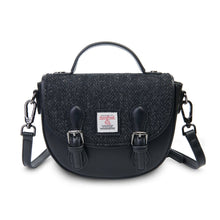 Carica l'immagine nel visualizzatore di Gallery, Borsa in Harris Tweed - Mini Cobble Satchel: Black Watch