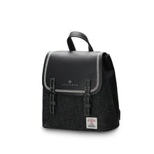 Carica l'immagine nel visualizzatore di Gallery, The Mini Jura Backpack: Chestnut Tartan
