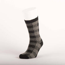 Carica l'immagine nel visualizzatore di Gallery, Calzini da passeggio Merino Mix - 2: Red Box Check and Grey Marl