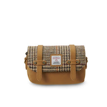 Carica l'immagine nel visualizzatore di Gallery, La Skye: Beige Dogtooth