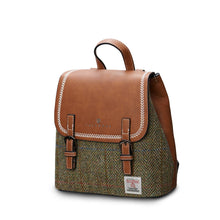 Carica l'immagine nel visualizzatore di Gallery, The Mini Jura Backpack: Chestnut Tartan