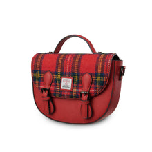 Carica l'immagine nel visualizzatore di Gallery, Borsa a tracolla The Medium Cobble: Royal Stewart Tartan