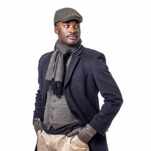 Carica l'immagine nel visualizzatore di Gallery, Sciarpa in pura lana a spina di pesce: Green Herringbone