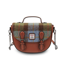 Carica l'immagine nel visualizzatore di Gallery, Borsa a tracolla The Medium Cobble: Pink and Blue Tartan