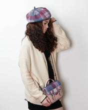 Carica l'immagine nel visualizzatore di Gallery, Coniglietto in lana d'agnello: Chestnut and Blue Tartan