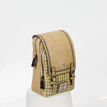 Carica l'immagine nel visualizzatore di Gallery, Marsupio Donna in Harris Tweed® - Baby Jura Crossbody: Yellow Dogtooth