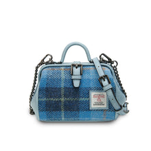 Carica l'immagine nel visualizzatore di Gallery, La borsa Harris Tweed Mini Doctor: Blue Tartan