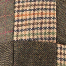 Carica l'immagine nel visualizzatore di Gallery, Berretto piatto patchwork di tweed: Blue Box Check
