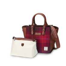 Carica l'immagine nel visualizzatore di Gallery, Borsa The Medium Caillie: Fuchsia Tartan