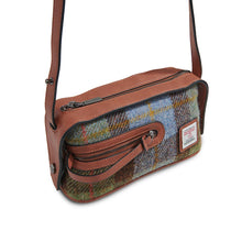 Carica l'immagine nel visualizzatore di Gallery, L'Harley: Chestnut-Blue Tartan