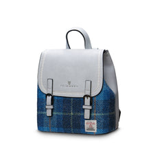 Carica l'immagine nel visualizzatore di Gallery, The Mini Jura Backpack: Chestnut Tartan