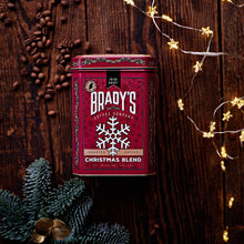 Carica l'immagine nel visualizzatore di Gallery, Brady's Coffee Christmas Blend 227g Caffè macinato aromatizzato