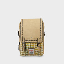 Carica l'immagine nel visualizzatore di Gallery, Marsupio Donna in Harris Tweed® - Baby Jura Crossbody: Yellow Dogtooth