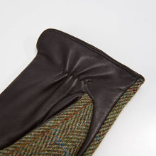 Carica l'immagine nel visualizzatore di Gallery, Guanti Harris Tweed® da uomo: Black-Grey Herringbone / S
