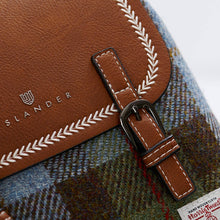 Carica l'immagine nel visualizzatore di Gallery, Lo zaino Mini Jura: Blue Tartan
