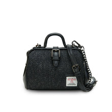 Carica l&#39;immagine nel visualizzatore di Gallery, La borsa Mini Doctor: Black Herringbone
