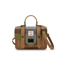 Carica l'immagine nel visualizzatore di Gallery, La Mini Cartella in Pelle: Chestnut Tartan
