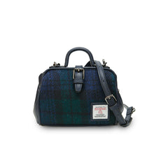 Carica l&#39;immagine nel visualizzatore di Gallery, La borsa Mini Doctor: Black Herringbone
