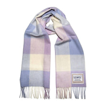 Carica l&#39;immagine nel visualizzatore di Gallery, Sciarpa tartan in pura lana: Lilac Pink
