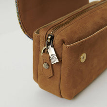 Carica l'immagine nel visualizzatore di Gallery, La Skye: Beige Dogtooth
