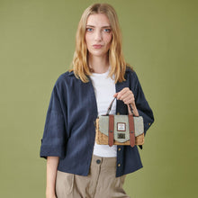 Carica l'immagine nel visualizzatore di Gallery, La Mini Borsa a Tracolla di Paglia: Chestnut Herringbone
