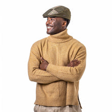 Carica l&#39;immagine nel visualizzatore di Gallery, Berretto piatto patchwork di tweed: Green Herringbone
