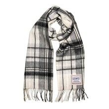 Carica l&#39;immagine nel visualizzatore di Gallery, Sciarpa tartan in pura lana: Country Purple and Tan
