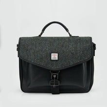 Carica l&#39;immagine nel visualizzatore di Gallery, La borsa per laptop: Black and Grey Herringbone
