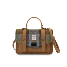 Carica l'immagine nel visualizzatore di Gallery, La Borsa a Tracolla Media in Pelle: Chestnut-Blue Tartan

