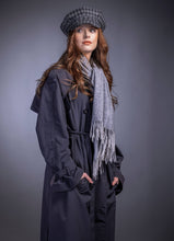 Carica l&#39;immagine nel visualizzatore di Gallery, Cappello da giornalaio a quadri Women&#39;s Heritage: Tan Mix Check
