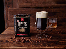 Carica l&#39;immagine nel visualizzatore di Gallery, Barattolo di caffè macinato con whisky irlandese invecchiato in botte di Brady&#39;s
