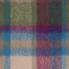 Carica l&#39;immagine nel visualizzatore di Gallery, Sciarpa tartan in pura lana: Country Purple and Tan
