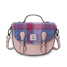 Carica l&#39;immagine nel visualizzatore di Gallery, Borsa a tracolla The Medium Cobble: Fuchsia Tartan
