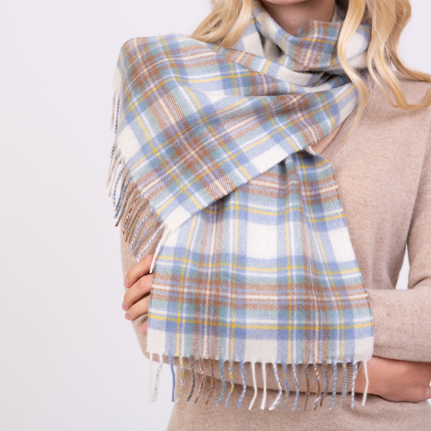 Sciarpa In Tartan Di Lana D'Agnello Blu Navy 180x30cm